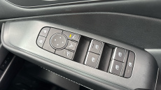 Nissan Qashqai 1.3 DiG-T MH N-Connecta 5dr Petrol Hatchback